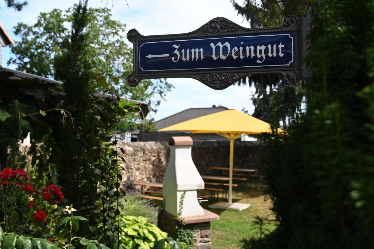 Wein- Und Sekthaus F.B.Schoenleber Oestrich-Winkel Exterior photo
